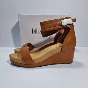 Dream Pairs Beige Sole with Branding